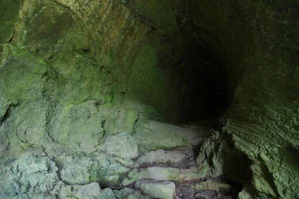 Túnel de lava cerca de Caldeira, isla Graciosa, Azores — Foto de Stock