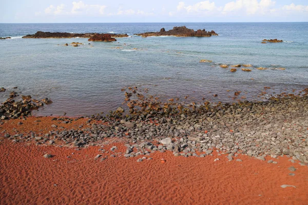 Barro Vermelho 'nun kızıl plajı, Graciosa adası, Azores — Stok fotoğraf