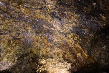 Algar Do Carvao Guilherme Moniz volkanının magma odası, Terceira Adası, Azores