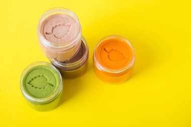 Modellik için kitle, çocuklar için ev yapımı plastik