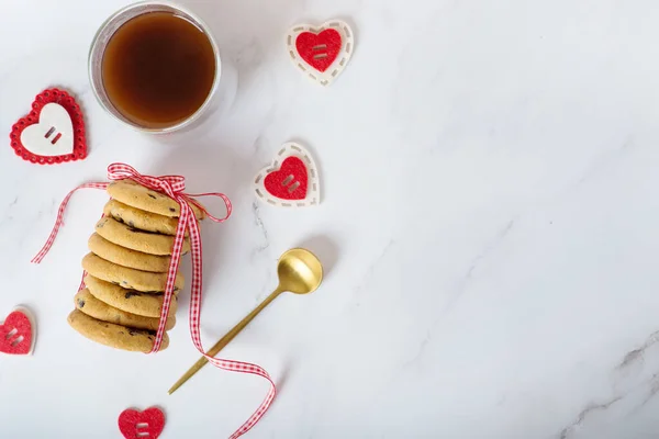 Konzept Zur Feier Des Valentinstages Mit Kaffee Kaffee Und Herzen — Stockfoto