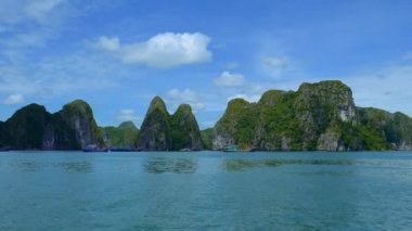 halong Bay balıkçı köyü