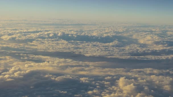 Flight abobe spectacluar clouds — Stock Video