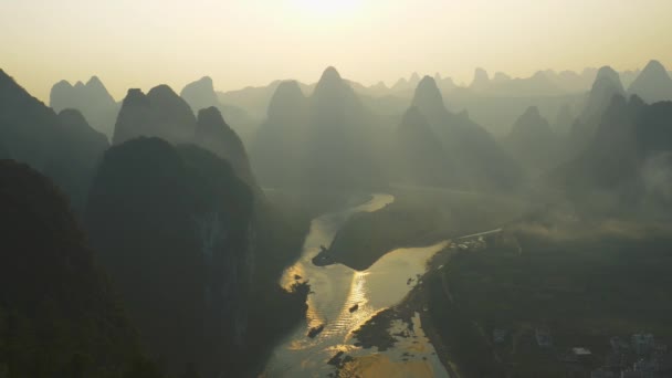 Paisaje de Guilin por la mañana temprano — Vídeos de Stock