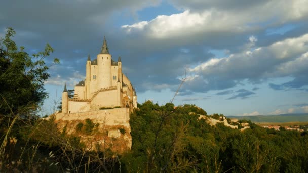 Romantische mittelalterliche spanische Festung — Stockvideo