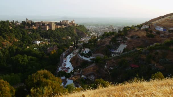 Hermosa vista de la ciudad de Granada — Vídeo de stock