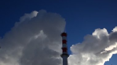 Şafakta fabrika kirletici