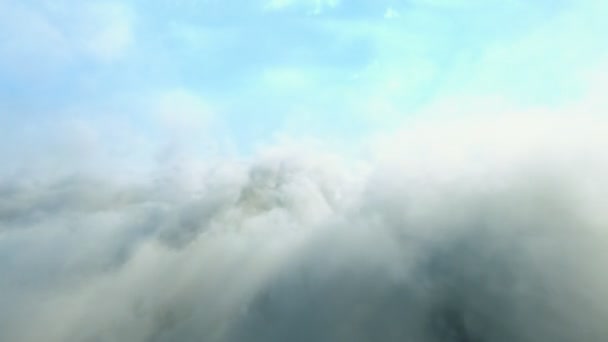 Flug durch Wolken — Stockvideo