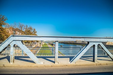 Krakow, Polonya - 28 Eylül 2015: Krakow en çok ziyaret edilen Polonya'da yabancı turistler ve Polonyalılar arasında bir şehirdir.