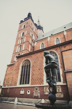 Krakow, Polonya - 28 Eylül 2015: Krakow en çok ziyaret edilen Polonya'da yabancı turistler ve Polonyalılar arasında bir şehirdir.