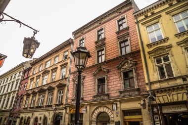 Krakow, Polonya - 28 Eylül 2015: Krakow en çok ziyaret edilen Polonya'da yabancı turistler ve Polonyalılar arasında bir şehirdir.