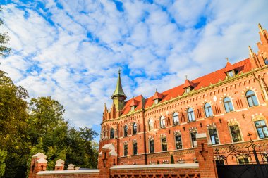 Krakow, Polonya - 28 Eylül 2015: Krakow en çok ziyaret edilen Polonya'da yabancı turistler ve Polonyalılar arasında bir şehirdir.