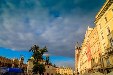 Krakow, Polonya - 28 Eylül 2015: Krakow en çok ziyaret edilen Polonya'da yabancı turistler ve Polonyalılar arasında bir şehirdir.