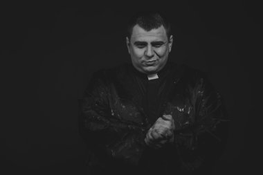 Rahip görüntü kamera, profesyonel oyun tiyatro oyuncusu. Tiyatro yapımları. Profesyonel makyaj ve kostüm Tasarımcısı. Dini ve kültürel dergi ve Web siteleri için fotoğraf.