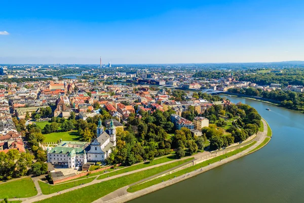 KRAKOW, POLAND - SEPTEMBER 23: The streets of Krakow , Poland on September 23, 2015 — Stock Photo, Image