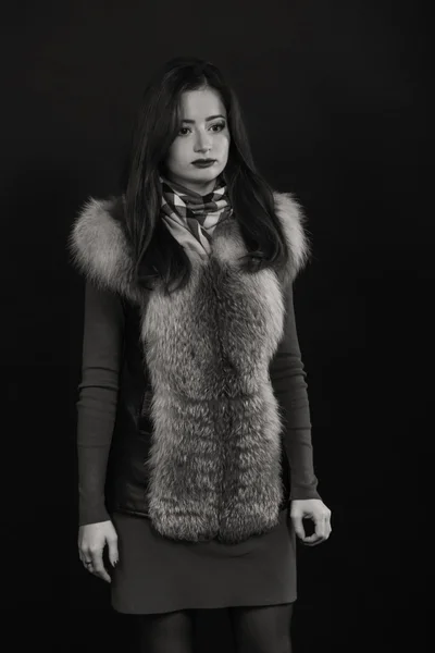 Cute black and white portrait of a young girl. — Stock Photo, Image