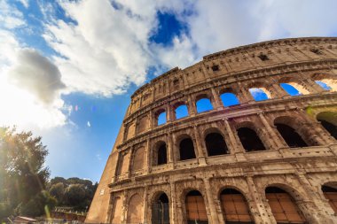 Roma - 10 Ocak: 10 Ocak 2016 yılında Coliseum dış Roma, İtalya.