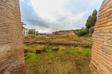 Roma - 13 Ocak: Roma Forumu bir yükseklikten Roma, İtalya görünümü üzerinde 13 Ocak 2016.
