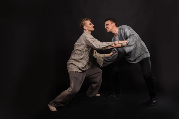Two guys fighting. Acting. — Stock Photo, Image