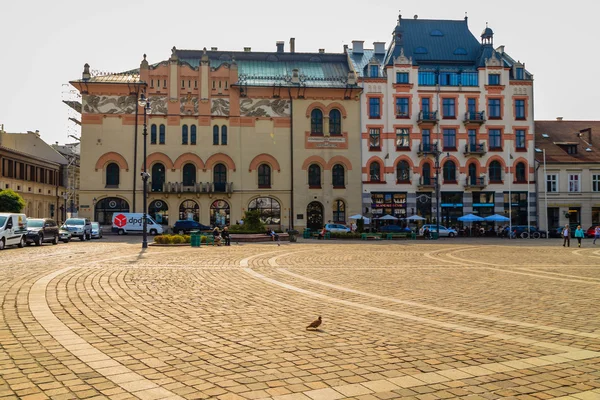 KRAKOW, POLÓNIA - SETEMBRO 15: As ruas de Cracóvia, Polônia, em 22 de setembro de 2015 — Fotografia de Stock