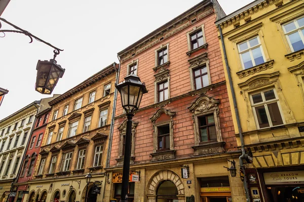 KRAKOW, POLONIA - 15 DE SEPTIEMBRE: Las calles de Cracovia, Polonia, 22 de septiembre de 2015 — Foto de Stock