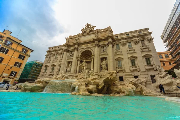 Rom - 15 januari: Utsikt över Fontana di Trevi på 13 januari 2016 i Rom, Italien. — Stockfoto