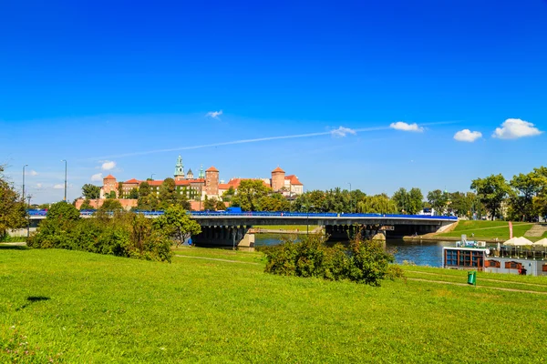 KRAKOW, POLÓNIA - SETEMBRO 15: Belas vistas de Cracóvia, Polônia em 23 de setembro de 2015 — Fotografia de Stock