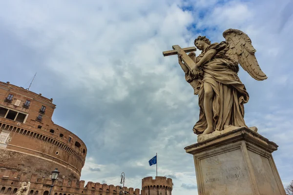 ROME - January 09: View of the Castel Sant'Angelo in Rome January 09, 2016 in Rome, Italy.Rome, Italy. — Stock Photo, Image