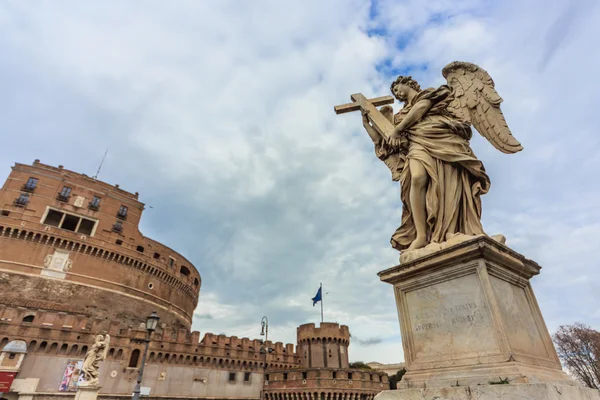 ROME - January 09: View of the Castel Sant'Angelo in Rome January 09, 2016 in Rome, Italy.Rome, Italy. — Stock Photo, Image
