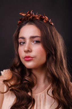 Lüks saç yakın çekim ile Güzellik Portresi