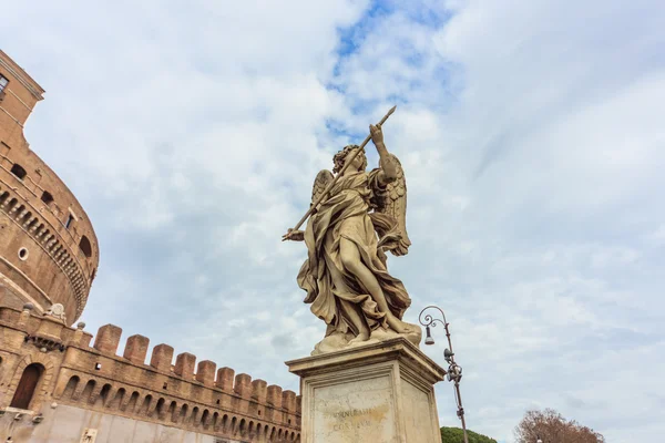 ROME - January 09: View of the Castel Sant'Angelo in Rome January 09, 2016 in Rome, Italy.Rome, Italy. — Stock Photo, Image