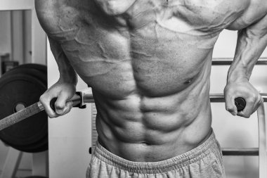 Güçlü performans gösteren fiziksel egzersizler