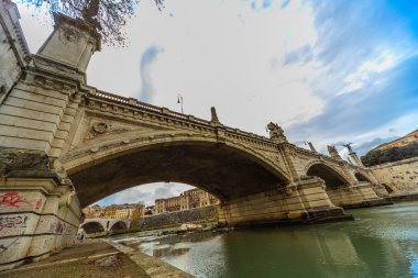 Roma - 12 Ocak: Roma, İtalya için 12 Ocak 2016 Tiber Nehri'nin güzel görünüm.