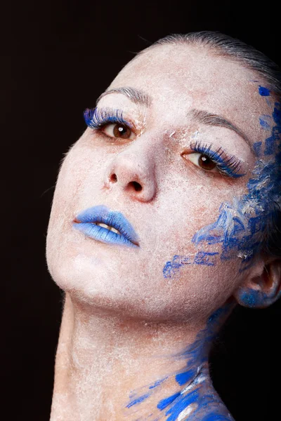 El maquillaje creativo y brillante en colores azul y blanco — Foto de Stock