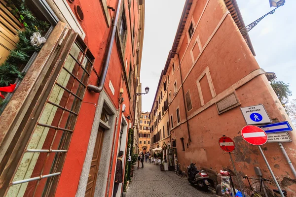 ROMA - 6 de enero: Calles de Roma, antigua Roma 6, 2016 en Roma, Italia . — Foto de Stock