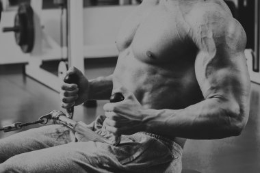 Güçlü performans gösteren fiziksel egzersizler