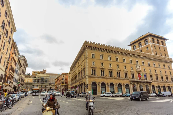 ROMA - 09 de janeiro: Vista da Piazza Venezia em Roma 09 de janeiro de 2016 em Roma, Itália.Roma, Itália . — Fotografia de Stock