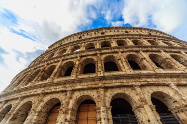 Roma - 10 Ocak: 10 Ocak 2016 yılında Coliseum dış Roma, İtalya.