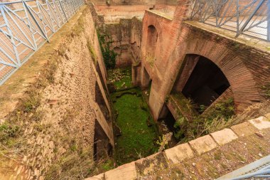 Roma - 13 Ocak: Roma Forumu bir yükseklikten Roma, İtalya görünümü üzerinde 13 Ocak 2016.