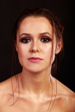 Güzel saç siyah beyaz portre kadınla