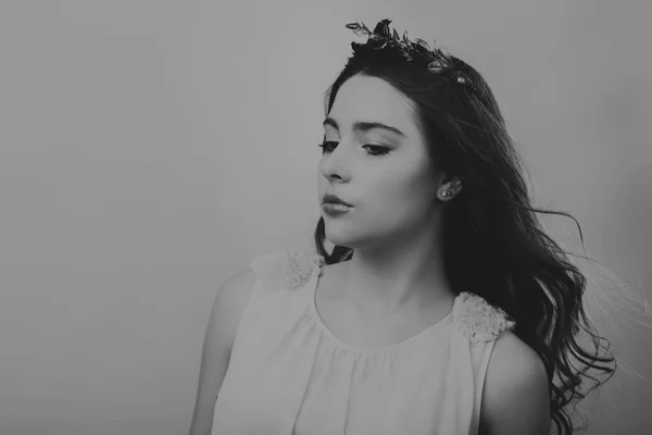 Woman with beautiful hair black and white portrait — Stock Photo, Image