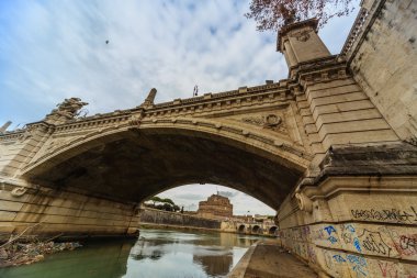 Roma - 12 Ocak: Roma, İtalya için 12 Ocak 2016 Tiber Nehri'nin güzel görünüm.