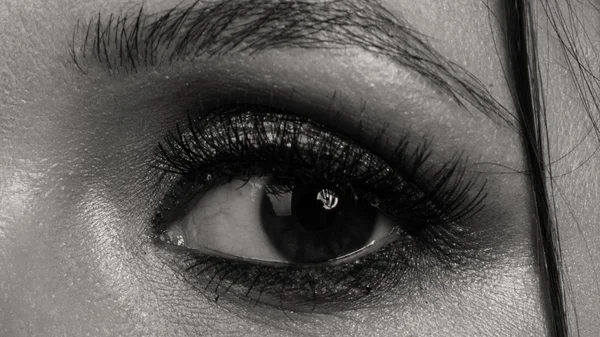 Güzel göz makyaj eyeliner