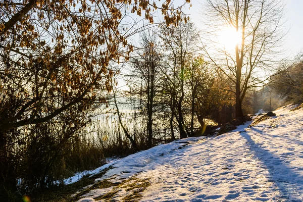 güzel kış gündoğumu Nehri üzerinde