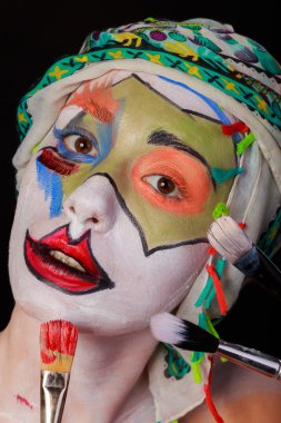 Sanat makyaj. Güzel kadın portre makyajlı, yakın çekim