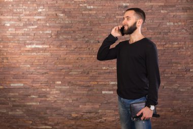 Telefon ile başarılı delikanlı