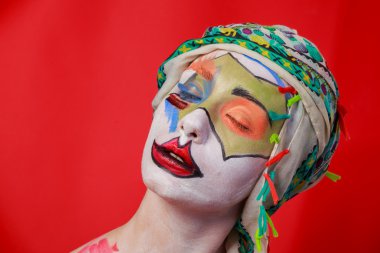 Sanat makyaj. Güzel kadın portre makyajlı, yakın çekim