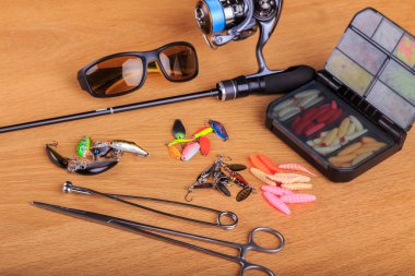 Yem tablo iplik. Reel ve jig yemler