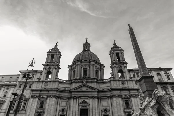 ROME - January 6: Streets of Rome, ancient Rome 6, 2016 in Rome, Italy. — Stock Photo, Image