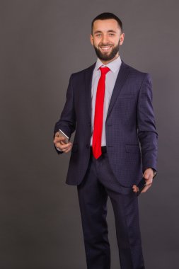 Bir cep telefonu ile başarılı delikanlı